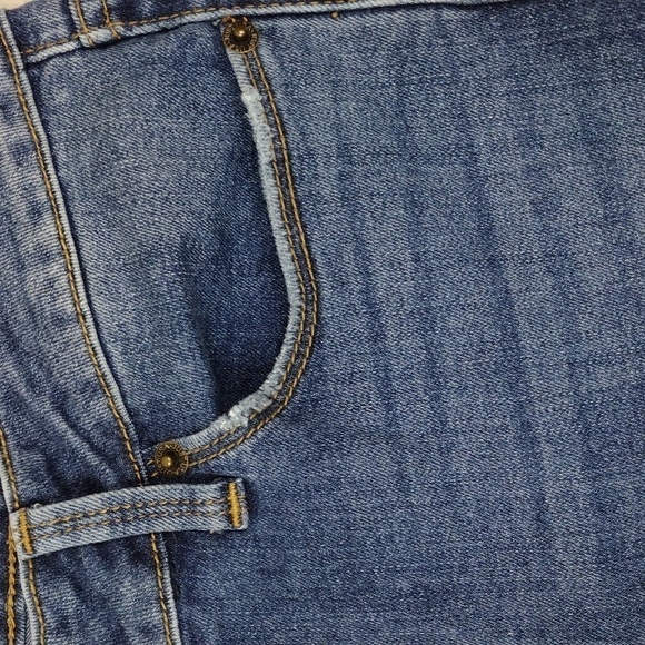 JUSTUSA Blue Whiskering Medium Wash Five Pocket Mid Rise Straight Leg Ankle Jean - Picture 8 of 15